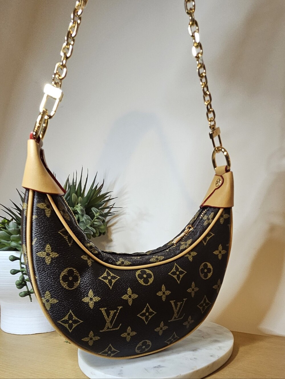 Crescent Moon Shoulder Bag - Picture 3 of 5